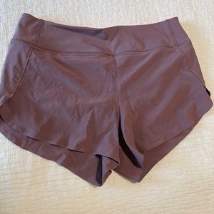 Athleta Run With It 3.5” Athletic Shorts